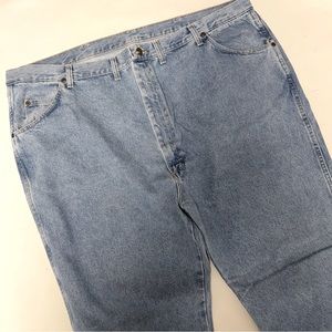 WRANGLER Men’s Rugged Wear Denim Jeans